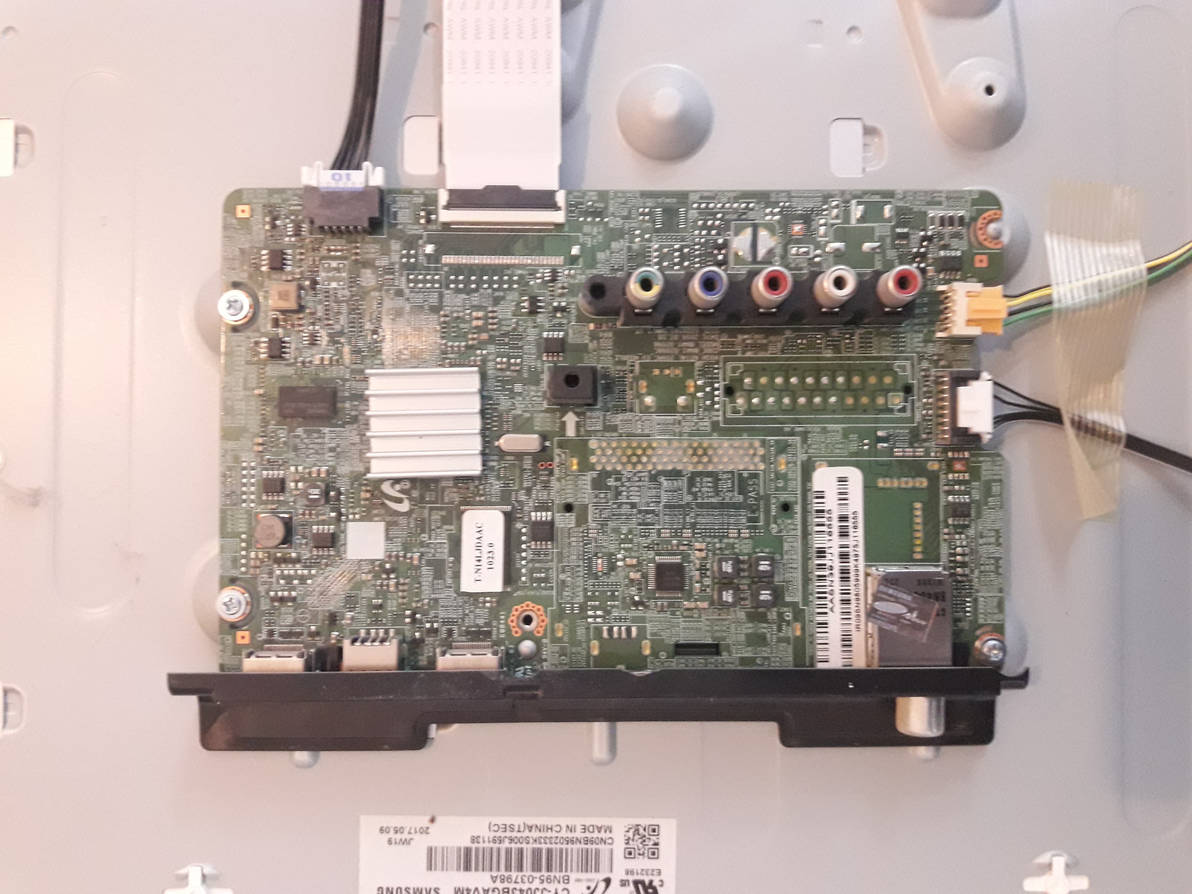 برد مین ال ای دی سامسونگ (UA43M5850AW)