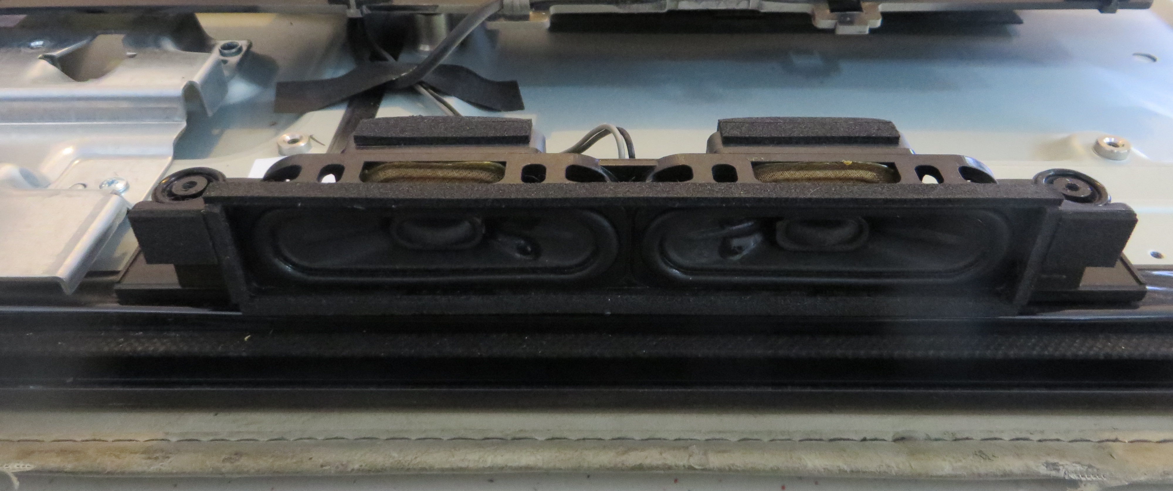 بلندگو ال ای دی الجی ( 47LM66100)