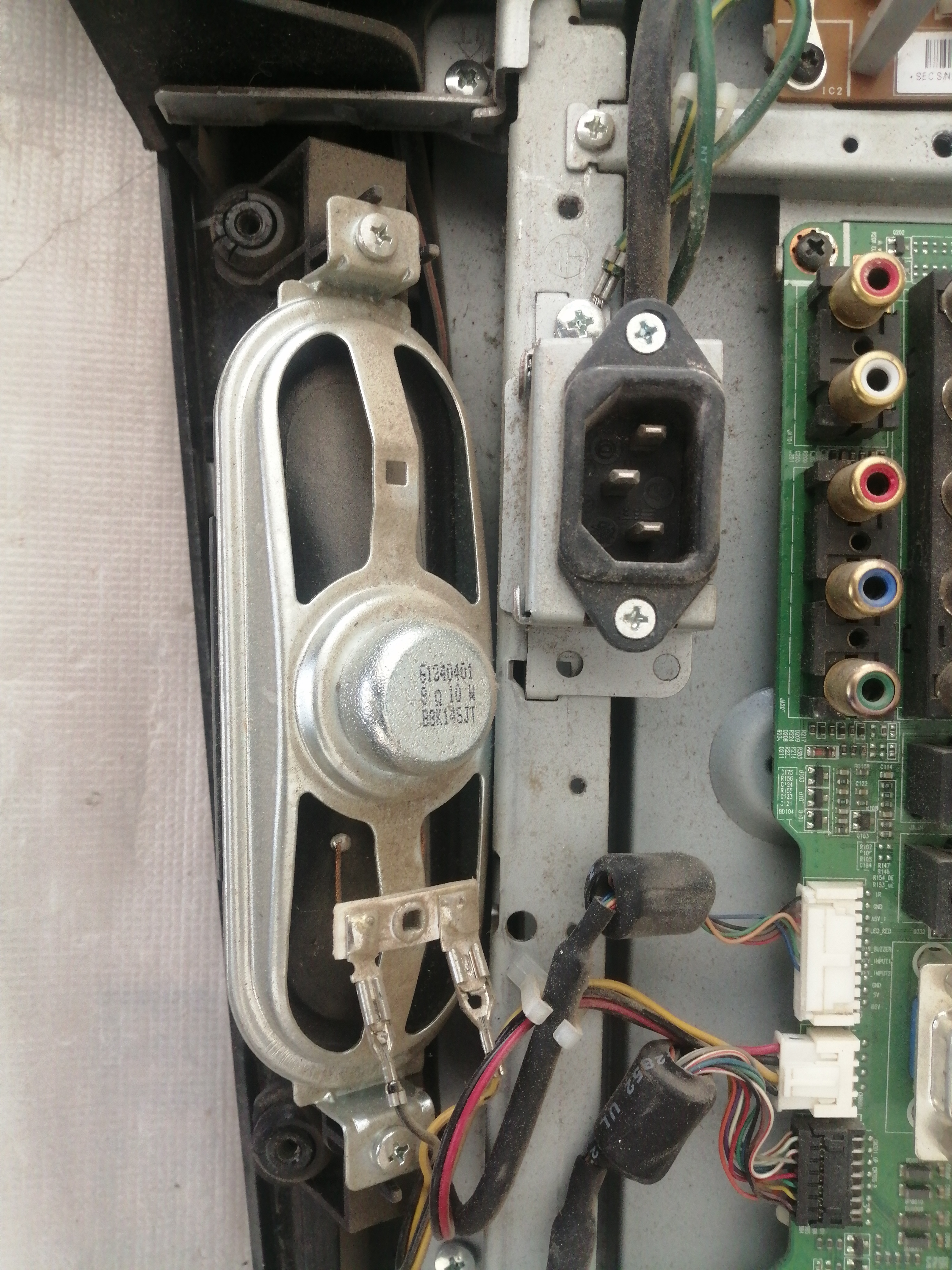 بلندگو ال سی دی سامسونگ (LA32R71B)